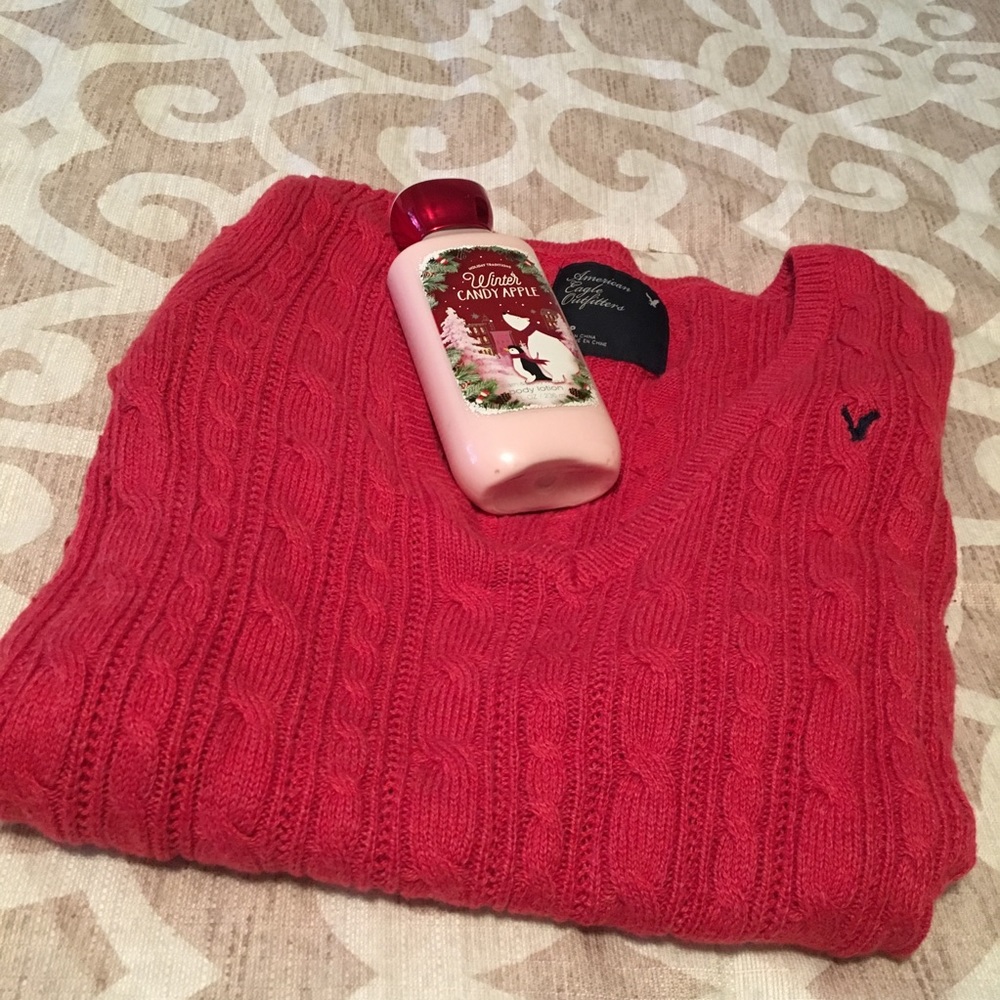 American Eagle Sweater & Winter Candy Apple Lotion